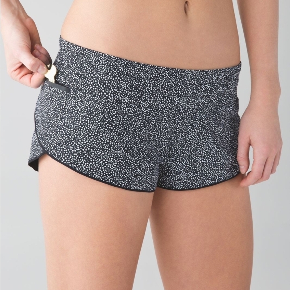 Lululemon Athletica Black and White Athletic Shorts Moisture-Wicking